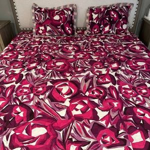 New Missoni for Target Queen duvet cover and 2 matching standard shams.